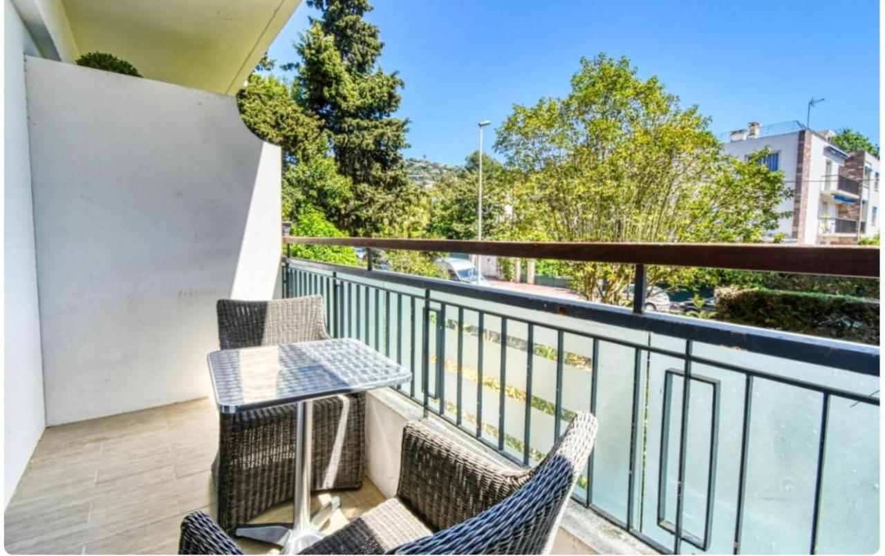 Superbe Studio Lumineux Sur Cannes Avec Terrasse ! A Quelques Minutes De La Celebre Rue D'Antibes ! Bagian luar foto